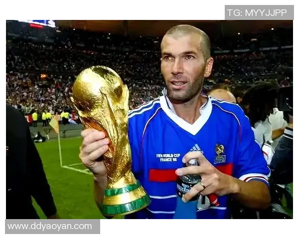 曾经的足坛传奇:回顾那些年我们心中的十位足球巨星 曾经的足坛传奇:回顾那些年我们心中的十位足球巨星