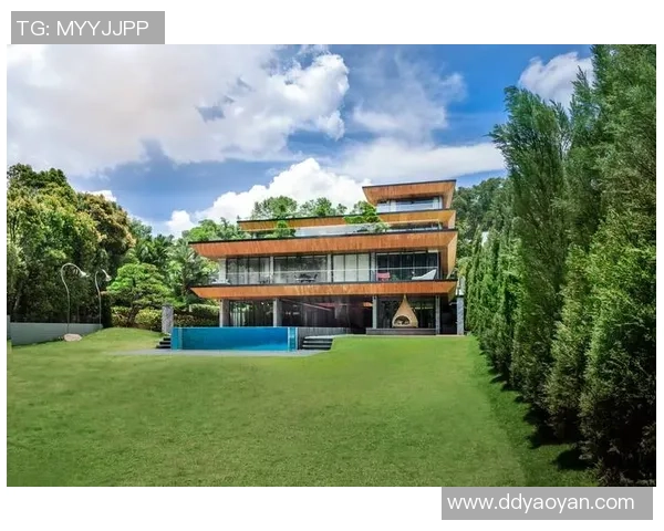 足球巨星豪宅揭秘从家居细节看球场外的奢华与温情