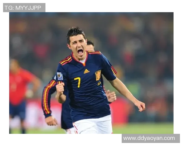 足球球星帅气瞬间集锦：聚焦赛场英姿与魅力风采